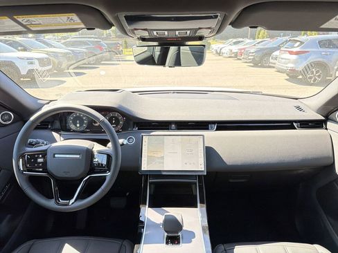 New 2026 Land Rover Range Rover Evoque S image 18