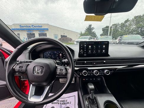 Used 2025 Honda Civic Sport image 10