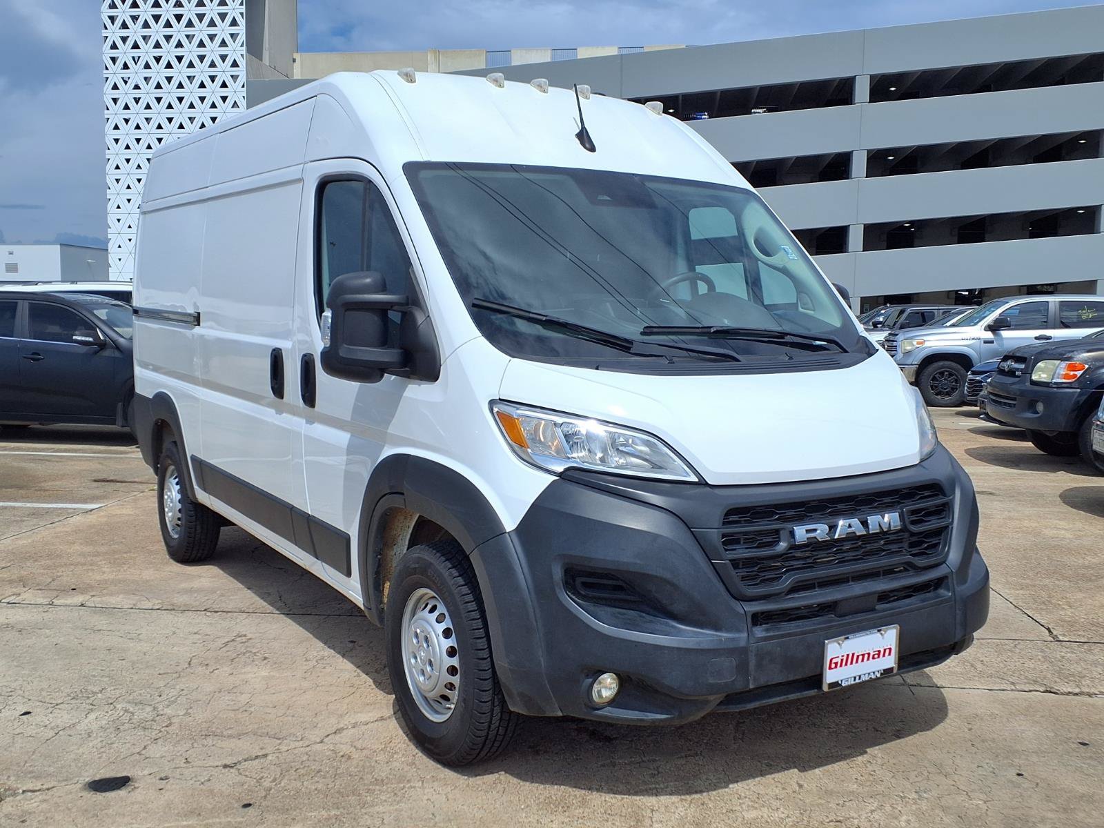 Used 2025 RAM ProMaster 2500 w/ Convenience Group FWD image 2