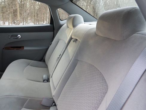 Used 2006 Buick LaCrosse CX image 12