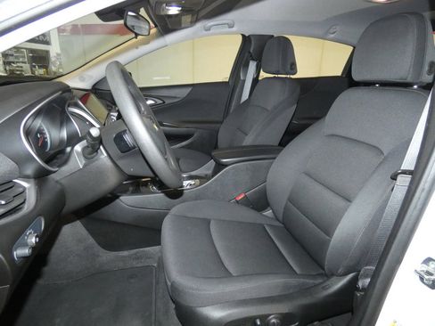 Used 2024 Chevrolet Malibu LT FWD image 8