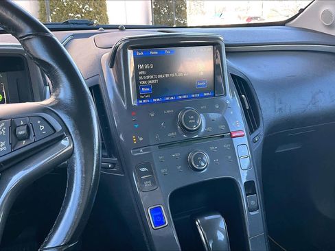 Used 2015 Chevrolet Volt Premium w/ Premium Trim Package image 6