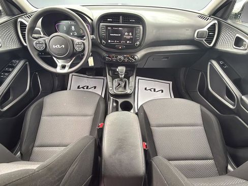 Used 2024 Kia Soul LX w/ Option Group 015 FWD image 29