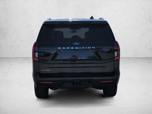 New 2026 Ford Expedition Active image 7