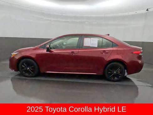 Certified 2025 Toyota Corolla LE w/ LE Premium Package FWD image 4