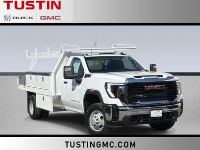 New 2026 GMC Sierra 3500 Pro w/ Convenience Package