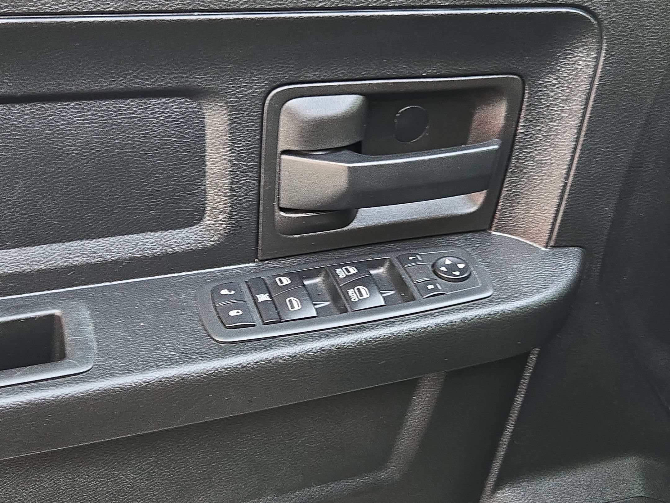 Used 2019 RAM 1500 Tradesman w/ Chrome Plus Package RWD image 21