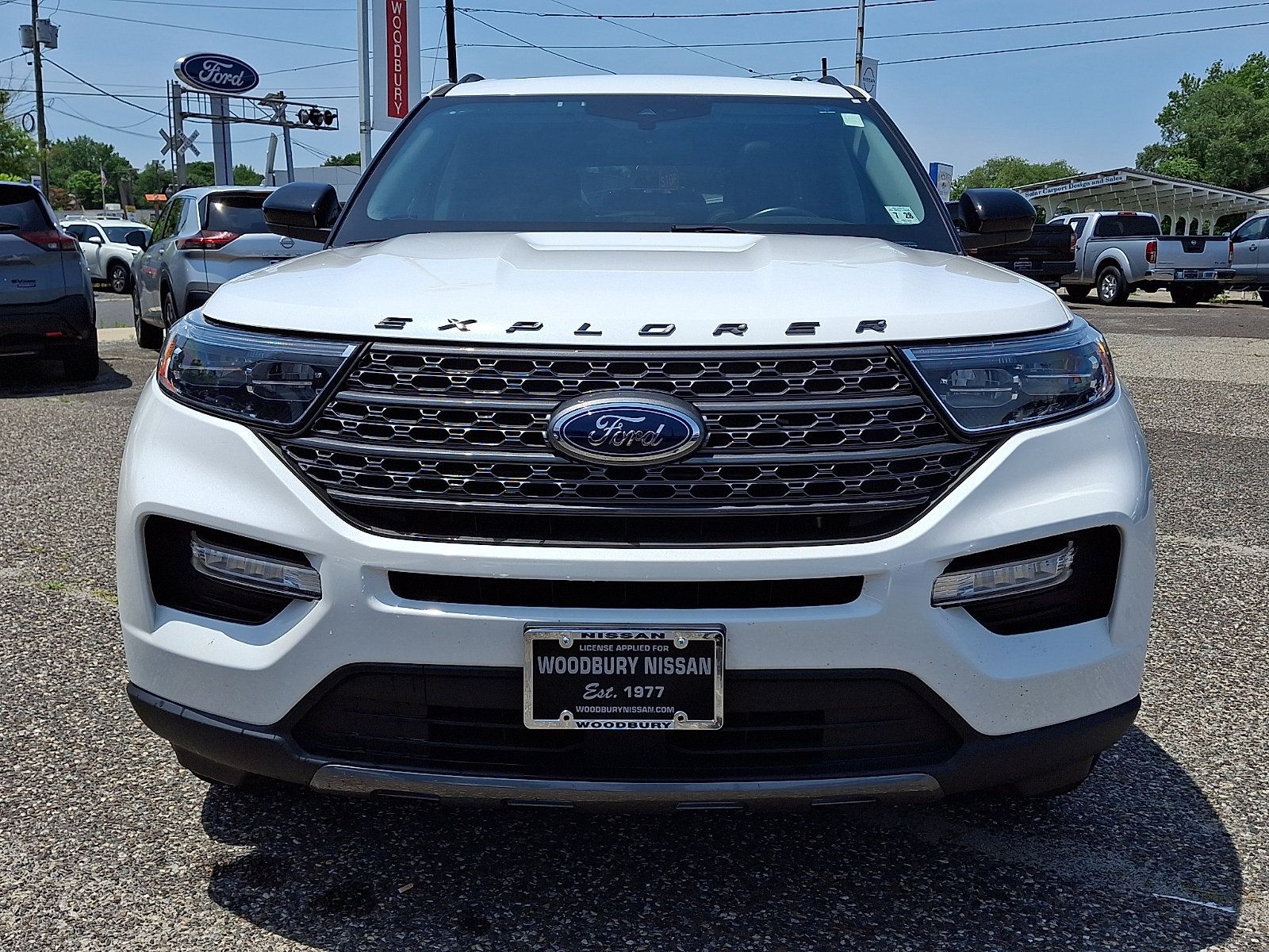 Used 2023 Ford Explorer XLT w/ Equipment Group 202A AWD/4WD image 2