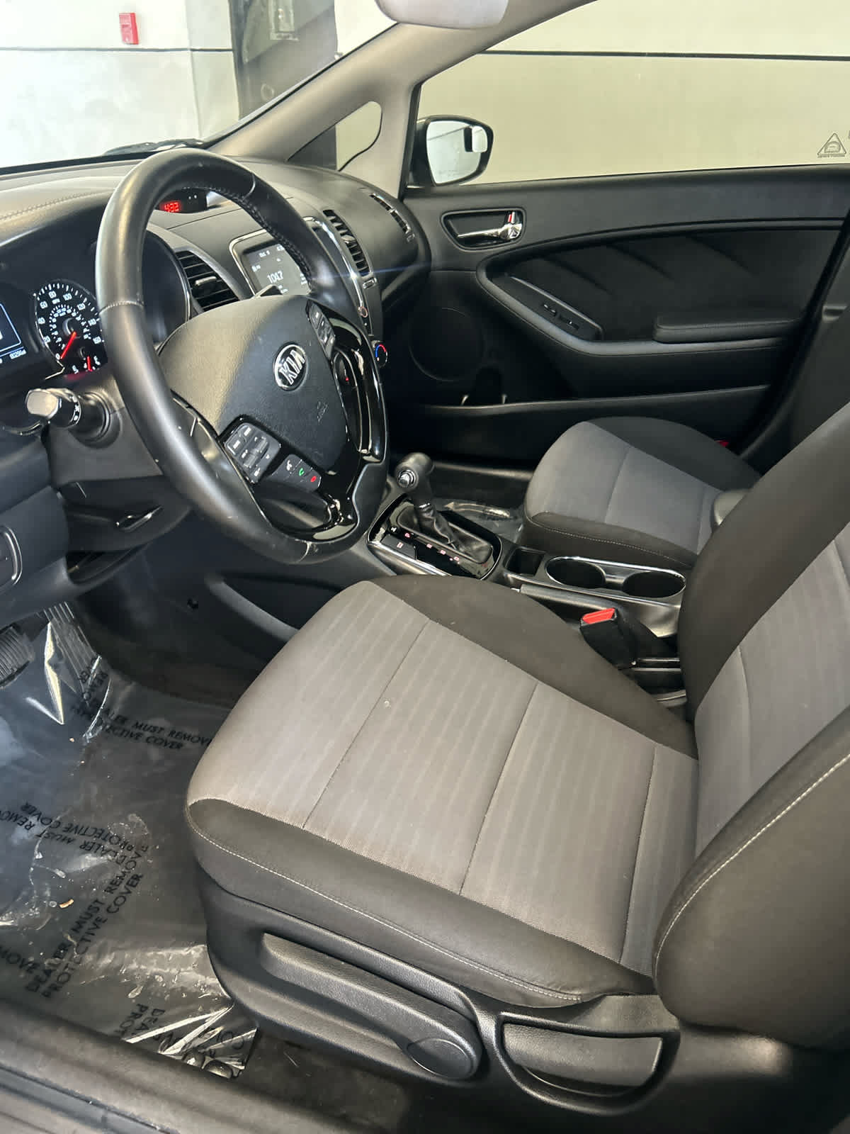 Used 2018 Kia Forte S FWD image 11