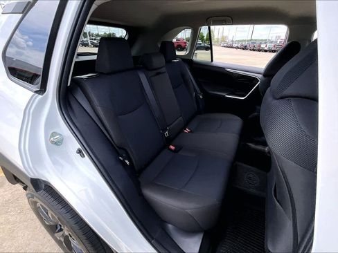 Used 2023 Toyota RAV4 LE image 21