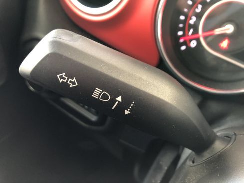 Used 2021 Jeep Wrangler Rubicon AWD/4WD image 29
