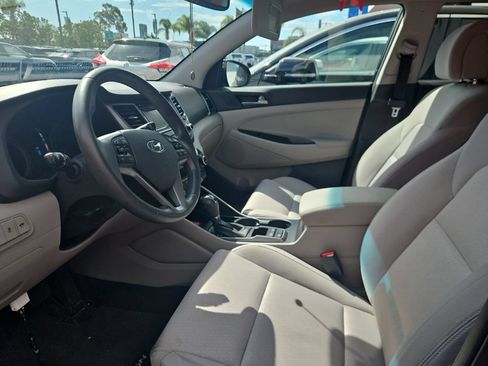 Used 2017 Hyundai Tucson Value w/ Cargo Package FWD image 12