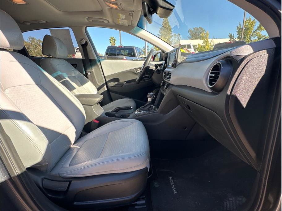 Used 2019 Hyundai Kona Limited AWD/4WD image 11