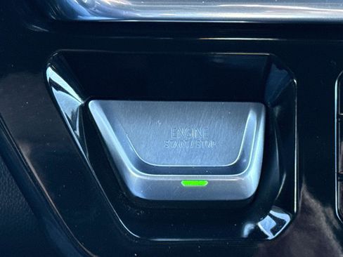 Used 2024 GMC Sierra 3500 Denali w/ Denali Reserve Package image 24