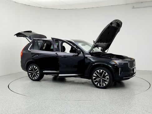 New 2026 Volvo XC90 B6 Ultra image 10