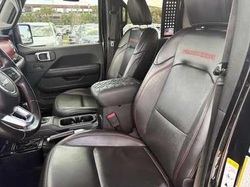 Used 2020 Jeep Gladiator Rubicon AWD/4WD image 18
