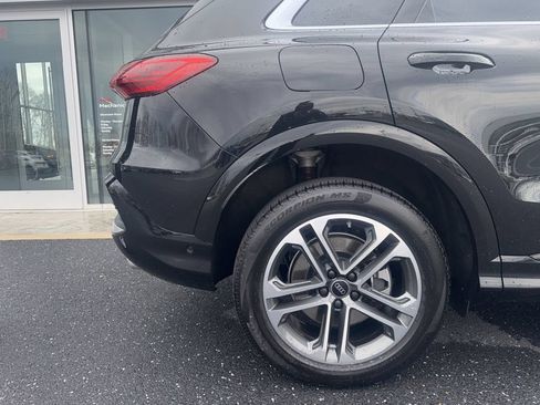 Certified 2025 Audi Q5 Premium w/ Convenience Package AWD/4WD image 12