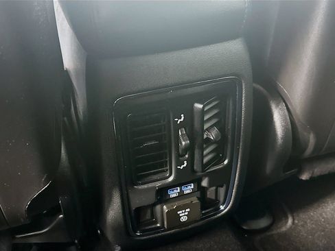 Used 2021 Jeep Grand Cherokee Limited AWD/4WD image 25