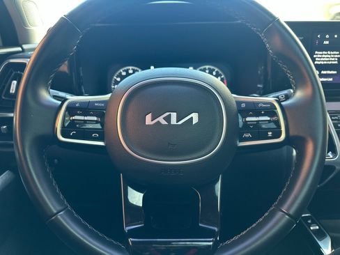 Used 2023 Kia Sorento SX AWD/4WD image 33