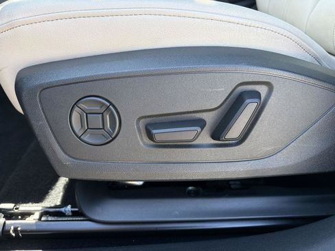 Certified 2024 Audi Q4 e-tron Premium Plus AWD/4WD image 11