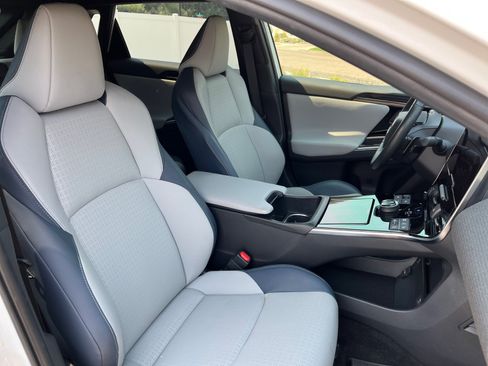 Certified 2023 Subaru Solterra AWD image 19