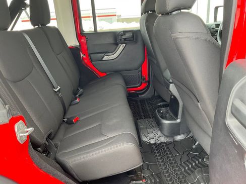 Used 2016 Jeep Wrangler Unlimited Sport w/ Quick Order Package 24S image 18