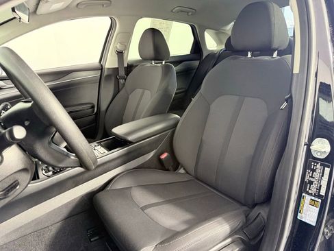 Used 2023 Kia K5 LXS image 11