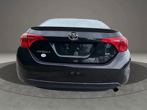 Used 2017 Toyota Corolla SE image 4
