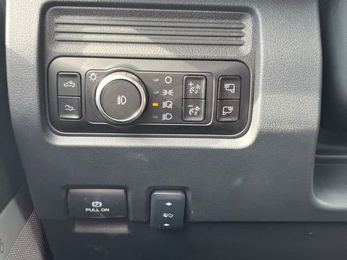 Used 2026 Ford F350 Platinum AWD/4WD image 39