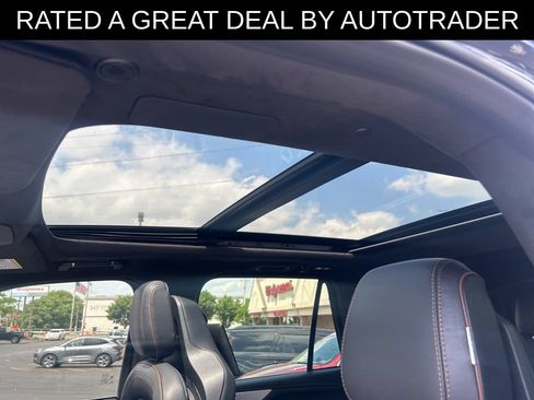 Used 2025 Lincoln Navigator Black Label AWD/4WD image 15