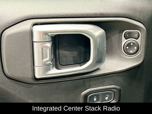 Used 2021 Jeep Wrangler Unlimited Sport image 17