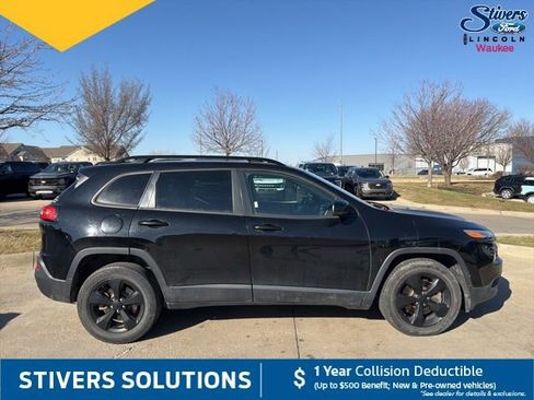 Used 2017 Jeep Cherokee High Altitude image 4