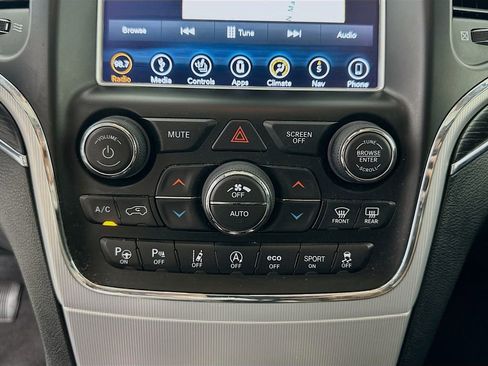 Used 2018 Jeep Grand Cherokee Summit image 16