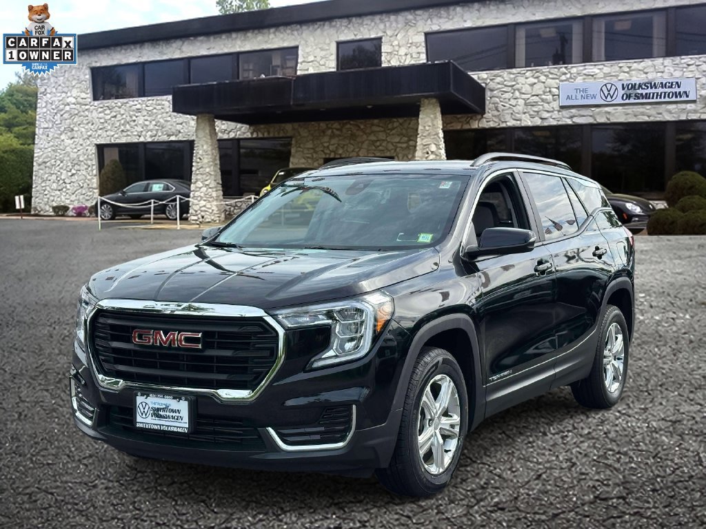 Used 2024 GMC Terrain SLE w/ Driver Convenience Package AWD/4WD image 2