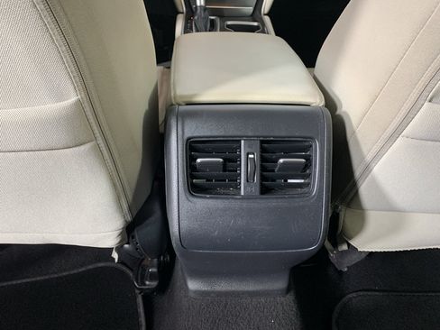 Used 2018 Honda Accord EX image 33