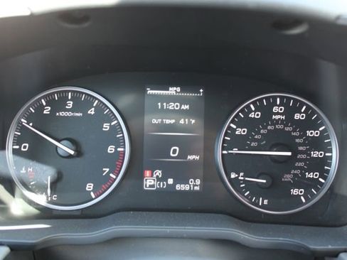 Used 2026 Subaru Crosstrek 2.0i Premium image 24