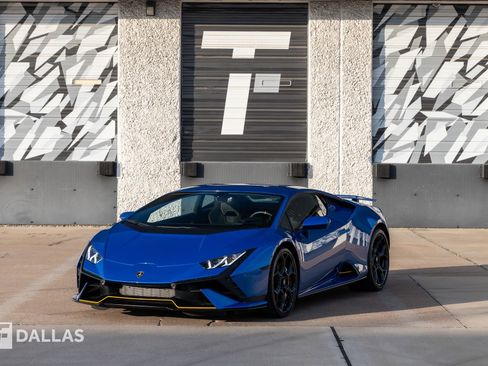 Used 2023 Lamborghini Huracan Tecnica image 5