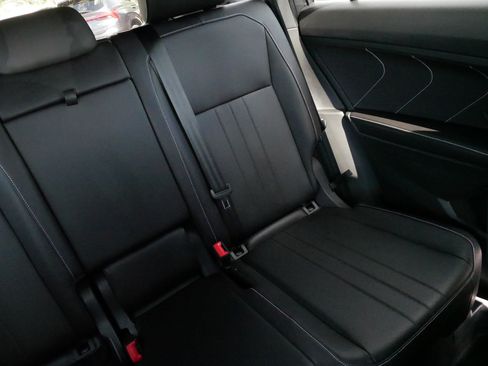 Certified 2023 Volkswagen Tiguan SE R-Line AWD/4WD image 14
