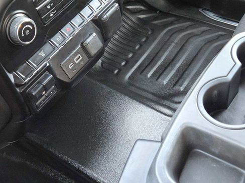 Used 2023 Chevrolet Silverado 3500 LT w/ Snow Plow Prep/Camper Package image 18