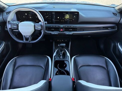 Used 2025 Kia K4 GT-Line w/ GT-Line Premium Package image 25