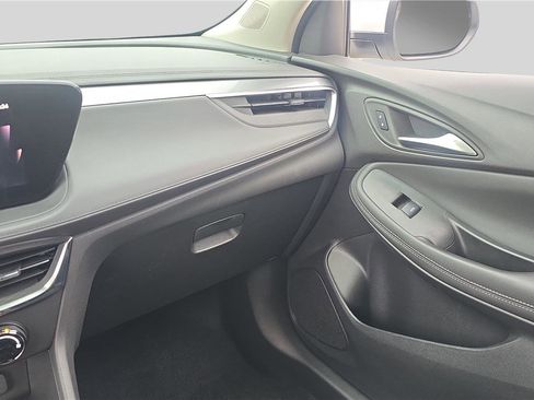 Used 2024 Buick Encore GX Preferred FWD image 23