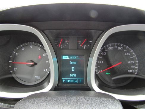 Used 2017 Chevrolet Equinox LT FWD image 14