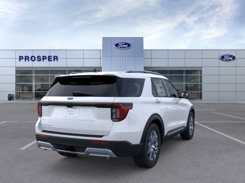 New 2026 Ford Explorer Platinum image 8