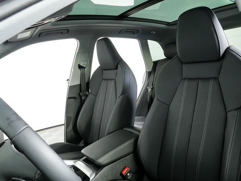 New 2025 Audi Q5 2.0T Premium Plus image 5