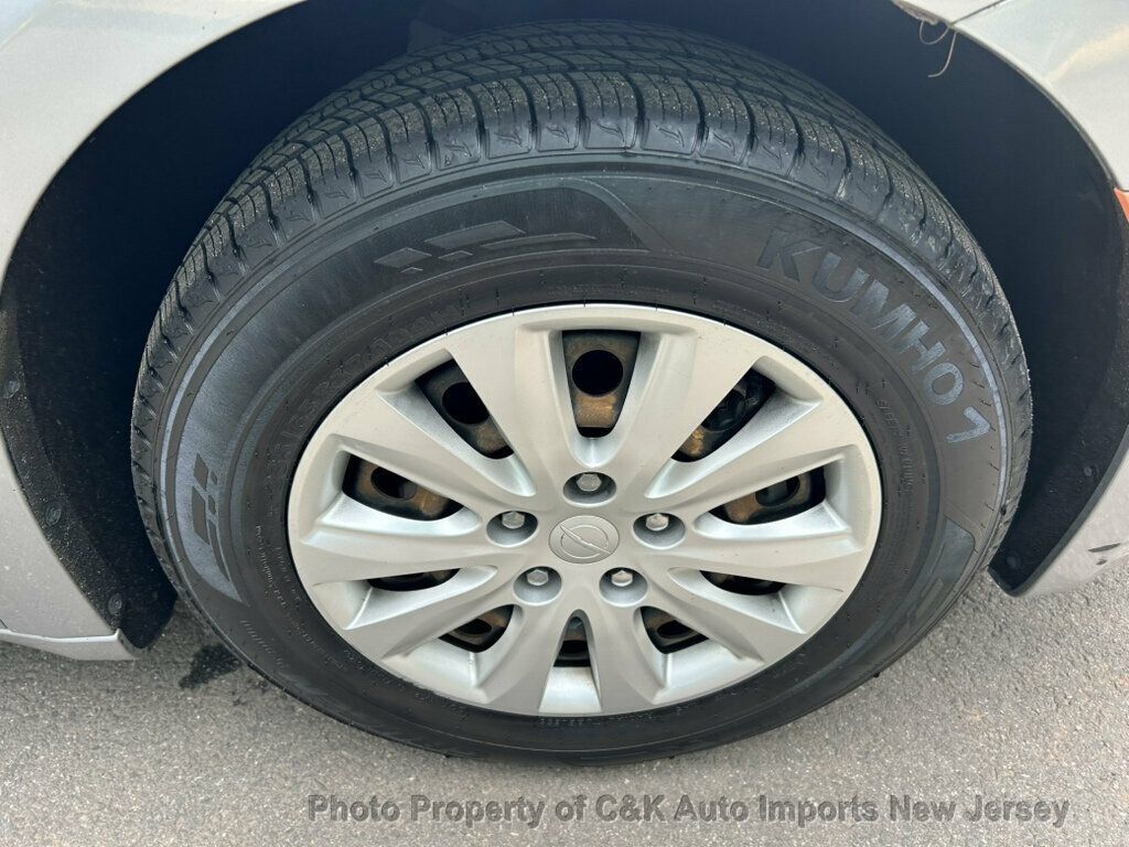 Used 2020 Chrysler Voyager L FWD image 51