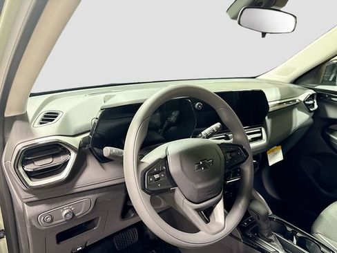 New 2026 Chevrolet TrailBlazer LT w/ Midnight Edition image 13