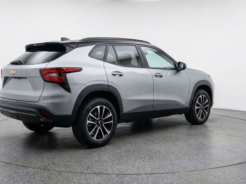 Used 2025 Chevrolet TrailBlazer LT image 9