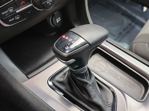 Used 2022 Dodge Charger R/T w/ Blacktop Package image 21