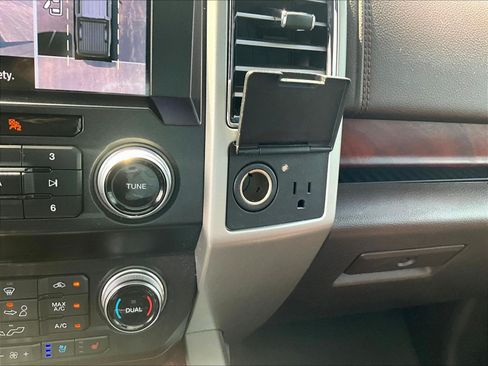 Used 2020 Ford F150 King Ranch w/ Technology Package AWD/4WD image 17