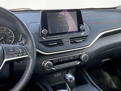 Used 2022 Nissan Altima 2.5 SR image 6